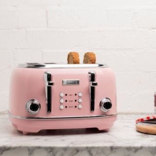 💗Kuchyně, která má styl! Růžová kolekce Haden je víc než spotřebiče. 🌸Jemná, retro a nepřehlédnutelná. #Haden...